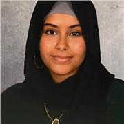 Ich unterrichte Englisch für Grundschulkinder. Ich befinde mich in Wiesbaden, Hessen. Ich biete keinen persönlichen Unterricht an, nur online. Ich studiere gerade das International baccalaureate Programm in der Highschool.  Ich spreche sehr gut Englisch,